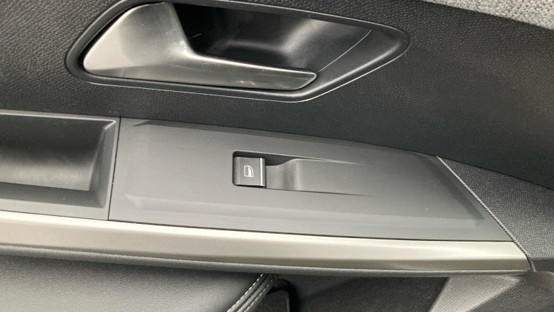 Peugeot 5008 1.2 Hybrid 136 GT 5dr e-DSC6 Petrol Estate